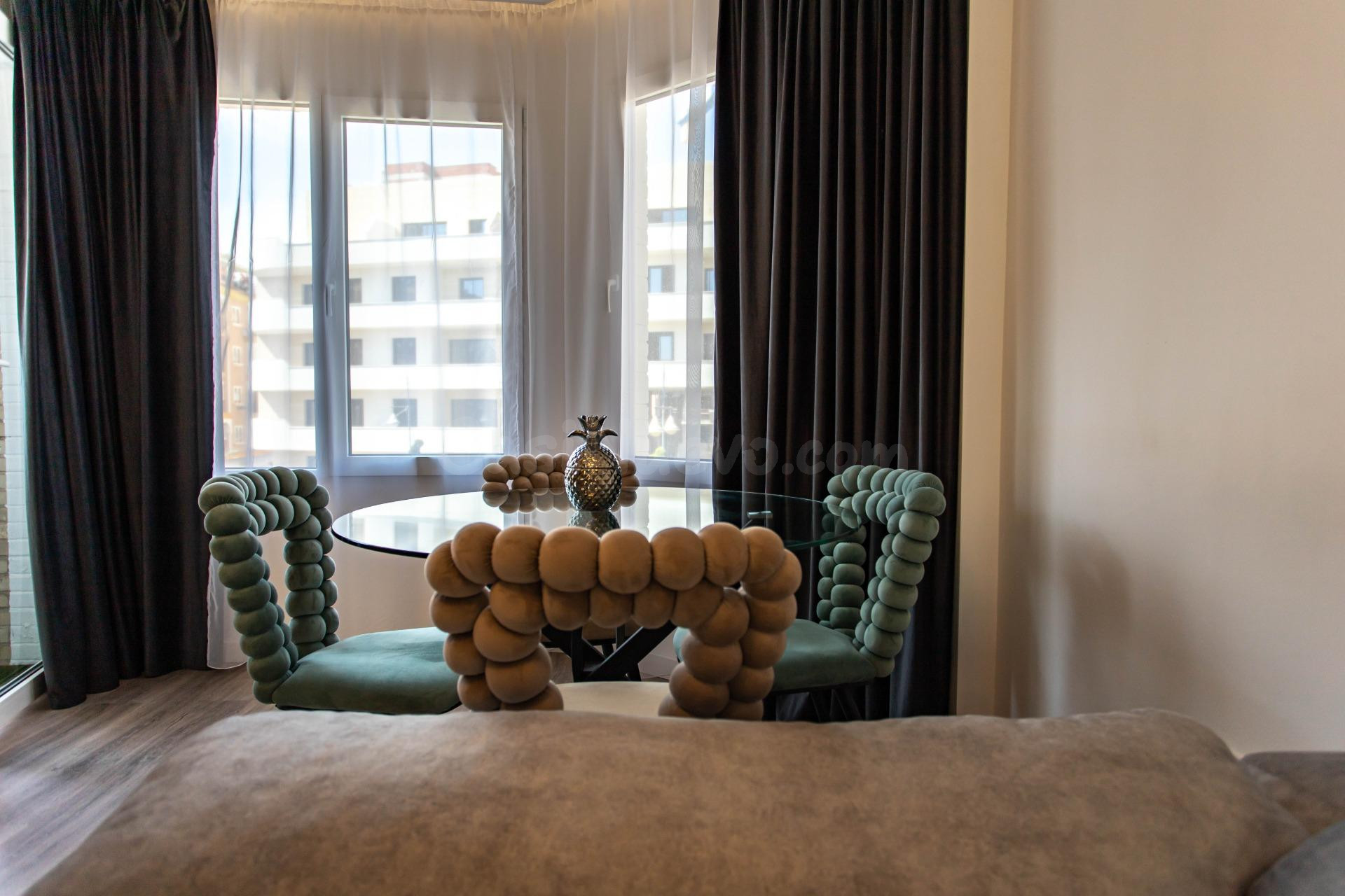 Piso Reformado De 3 habitaciones A 300 Metros De La Playa - foto 3