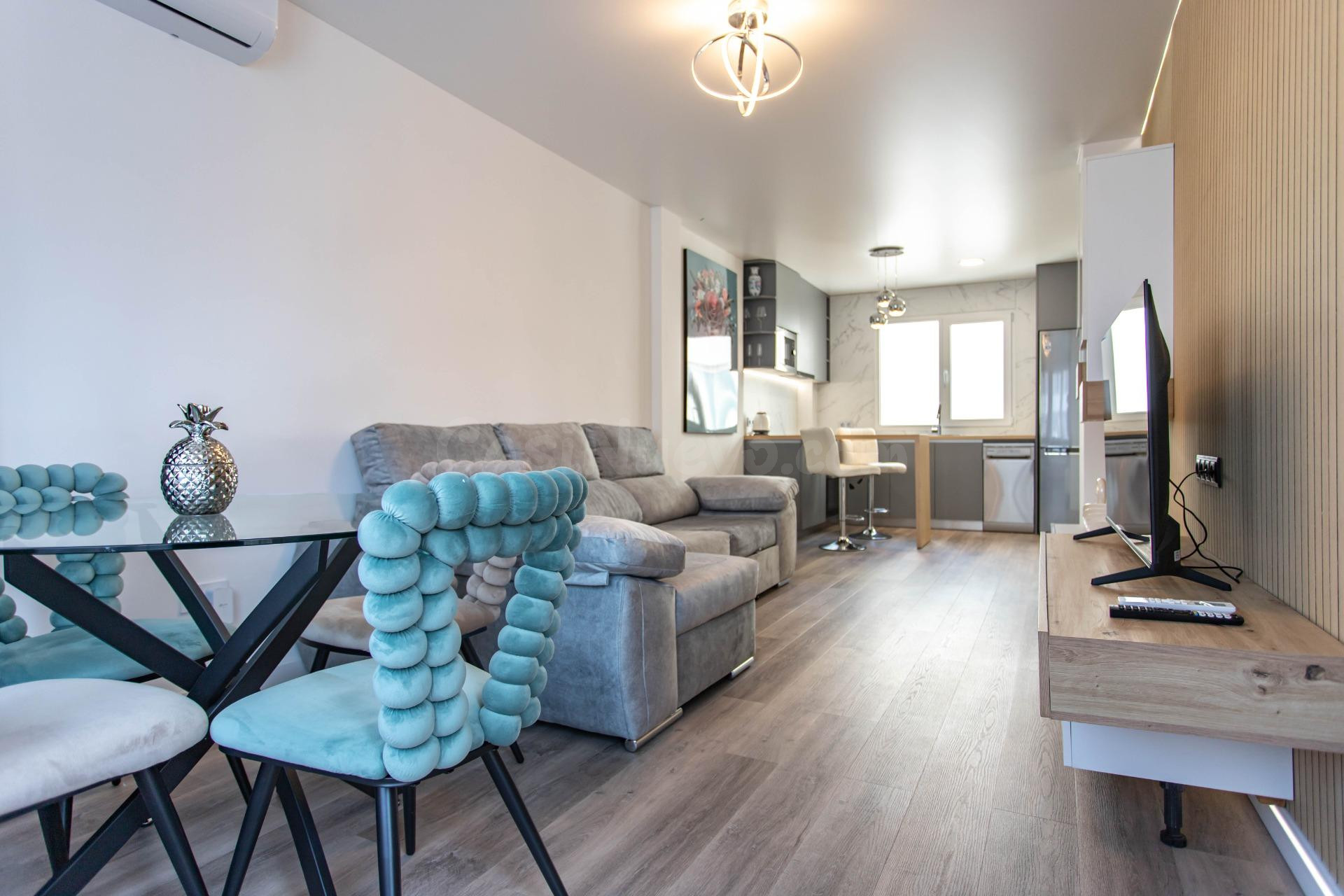 Piso Reformado De 3 habitaciones A 300 Metros De La Playa - foto 5