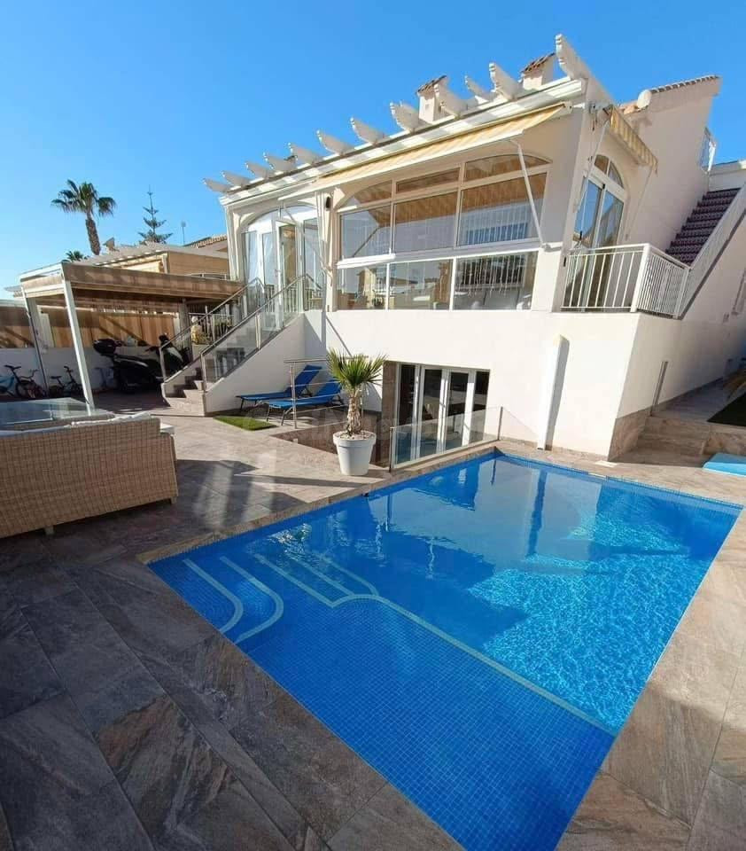 Impresionante Casa Independiente En Orihuela Costa