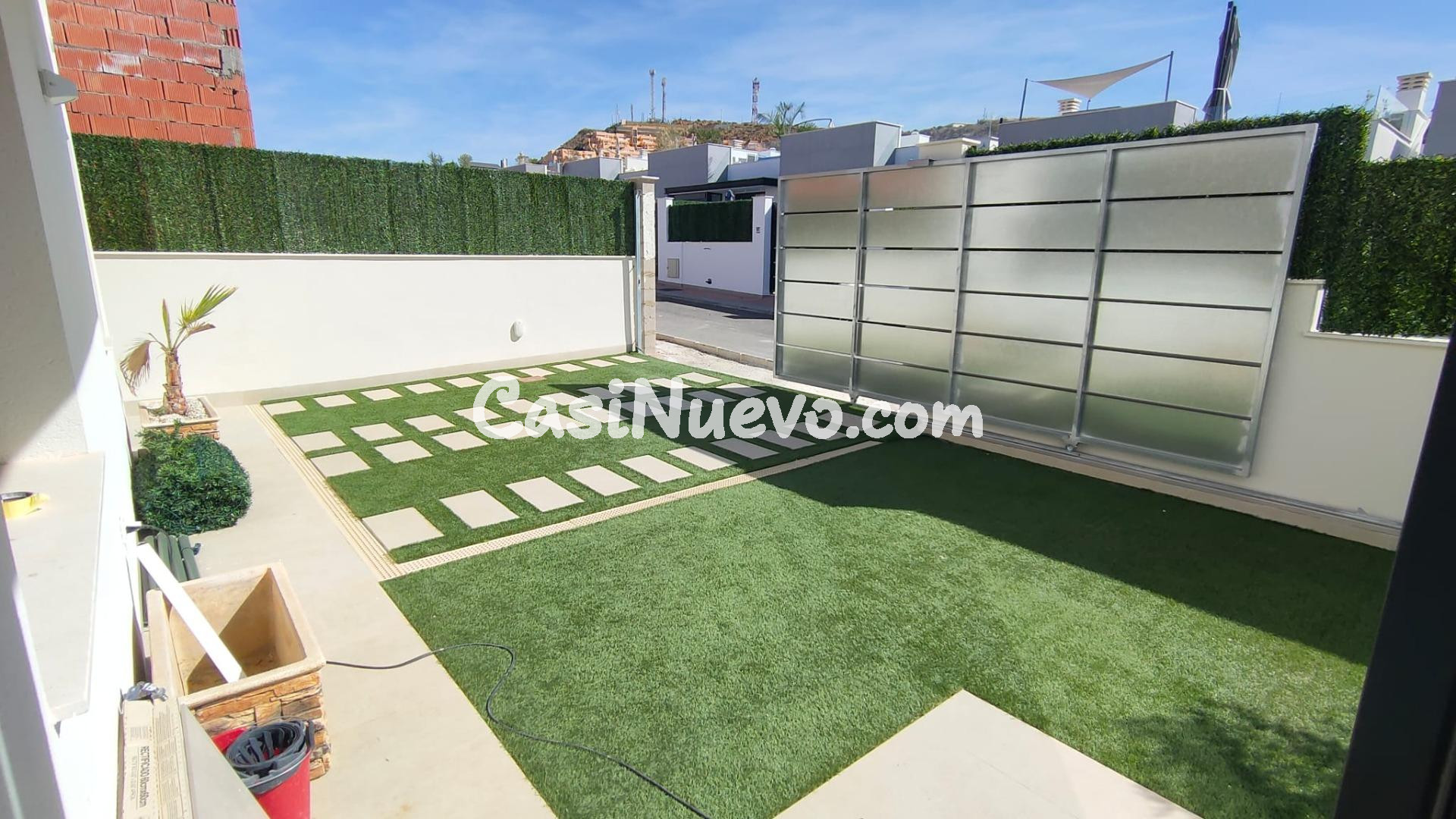 Fantásticas villas a estrenar de 3 dormitorios en el centro  - foto 2