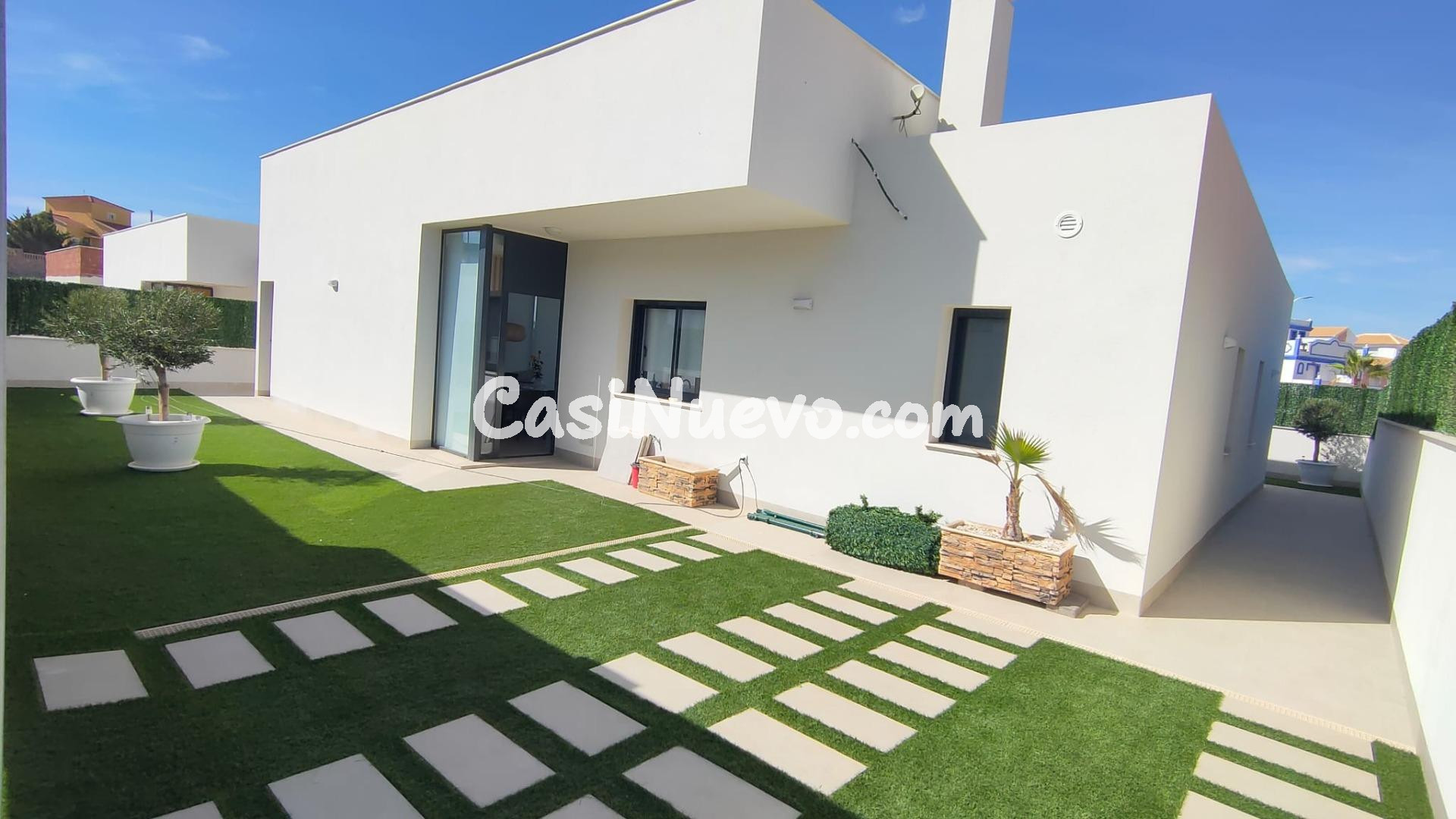 Fantásticas villas a estrenar de 3 dormitorios en el centro  - foto 3