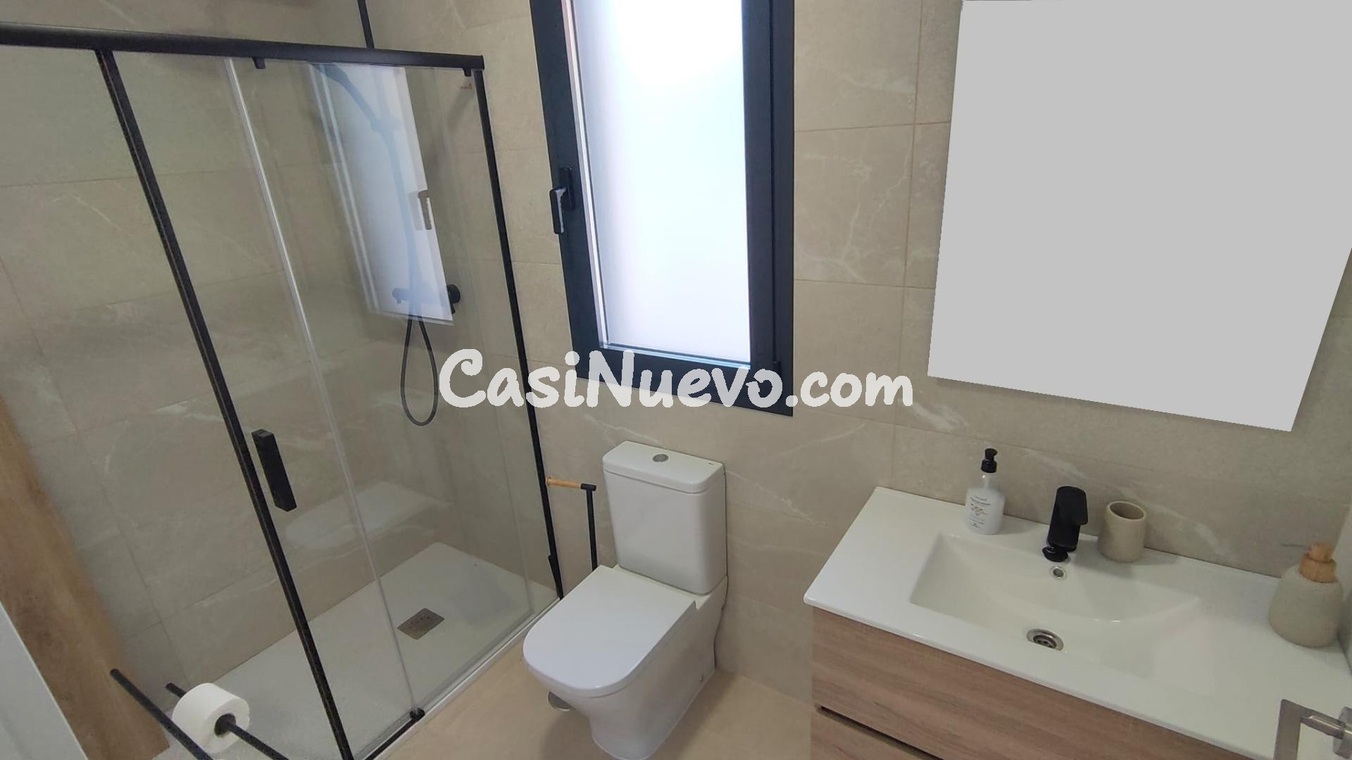 Fantásticas villas a estrenar de 3 dormitorios en el centro  - foto 13