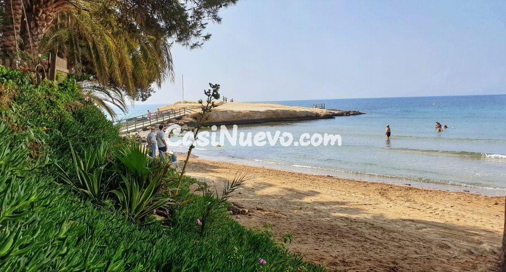 Fantásticas villas a estrenar de 3 dormitorios en el centro  - foto 34