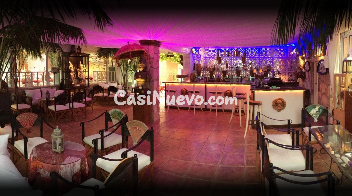 Oportunidad de Inversión: Bar de Cócteles Único con Alojamie - foto 3