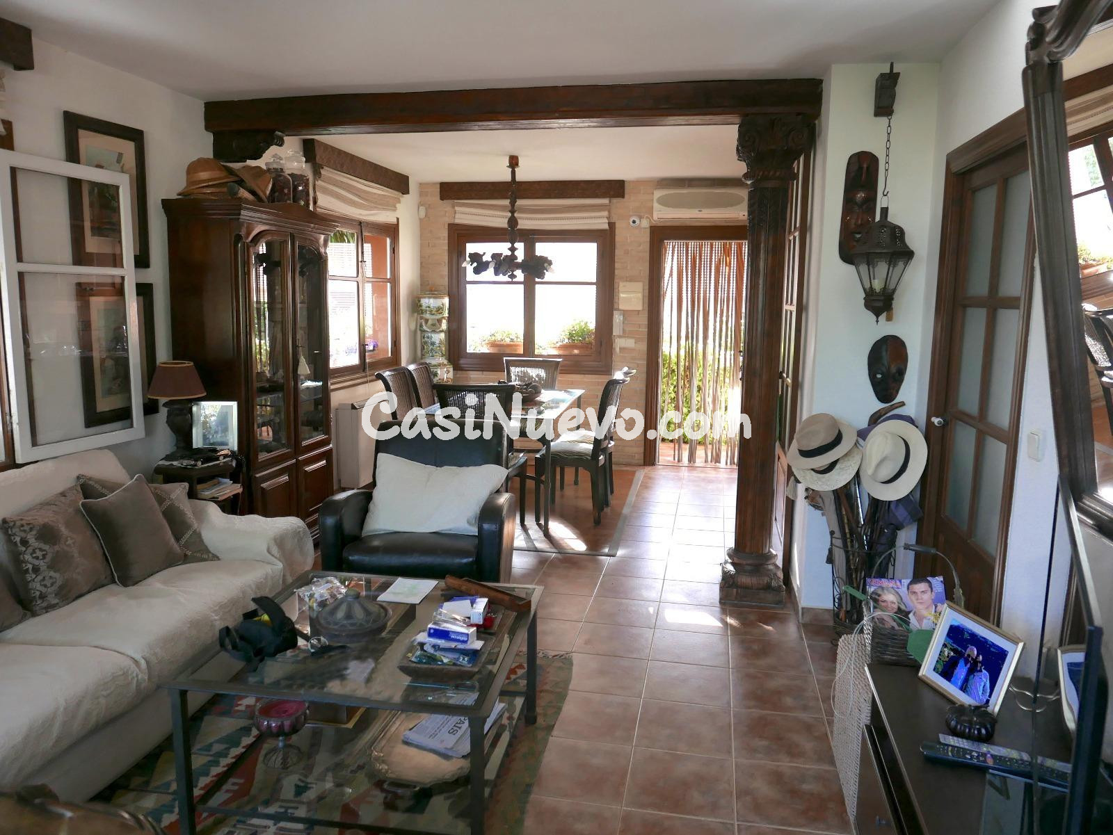 Oportunidad de Inversión: Bar de Cócteles Único con Alojamie - foto 10