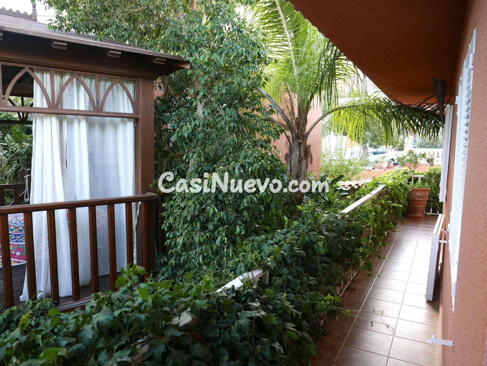 Oportunidad de Inversión: Bar de Cócteles Único con Alojamie - foto 11