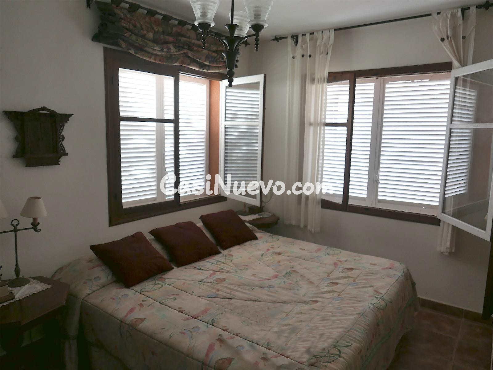 Oportunidad de Inversión: Bar de Cócteles Único con Alojamie - foto 13