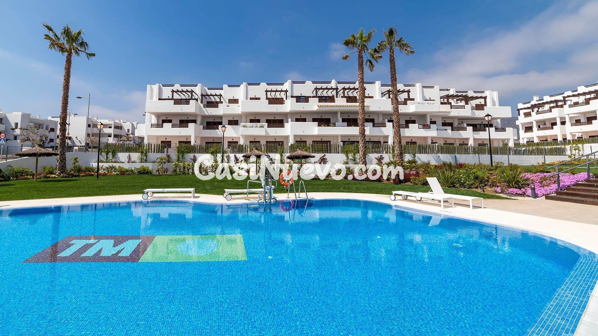 Ático con Vistas Panorámicas, Amplio Solárium y Zonas Comune