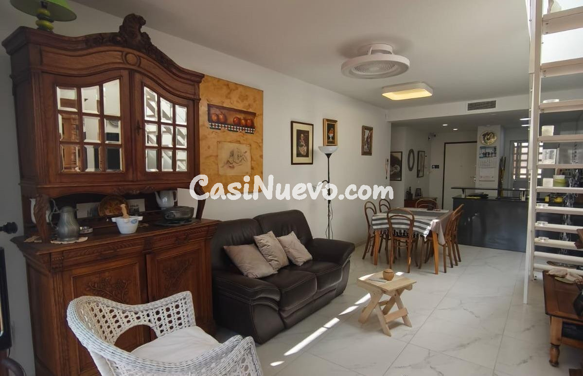 Ático con Vistas Panorámicas, Amplio Solárium y Zonas Comune - foto 5