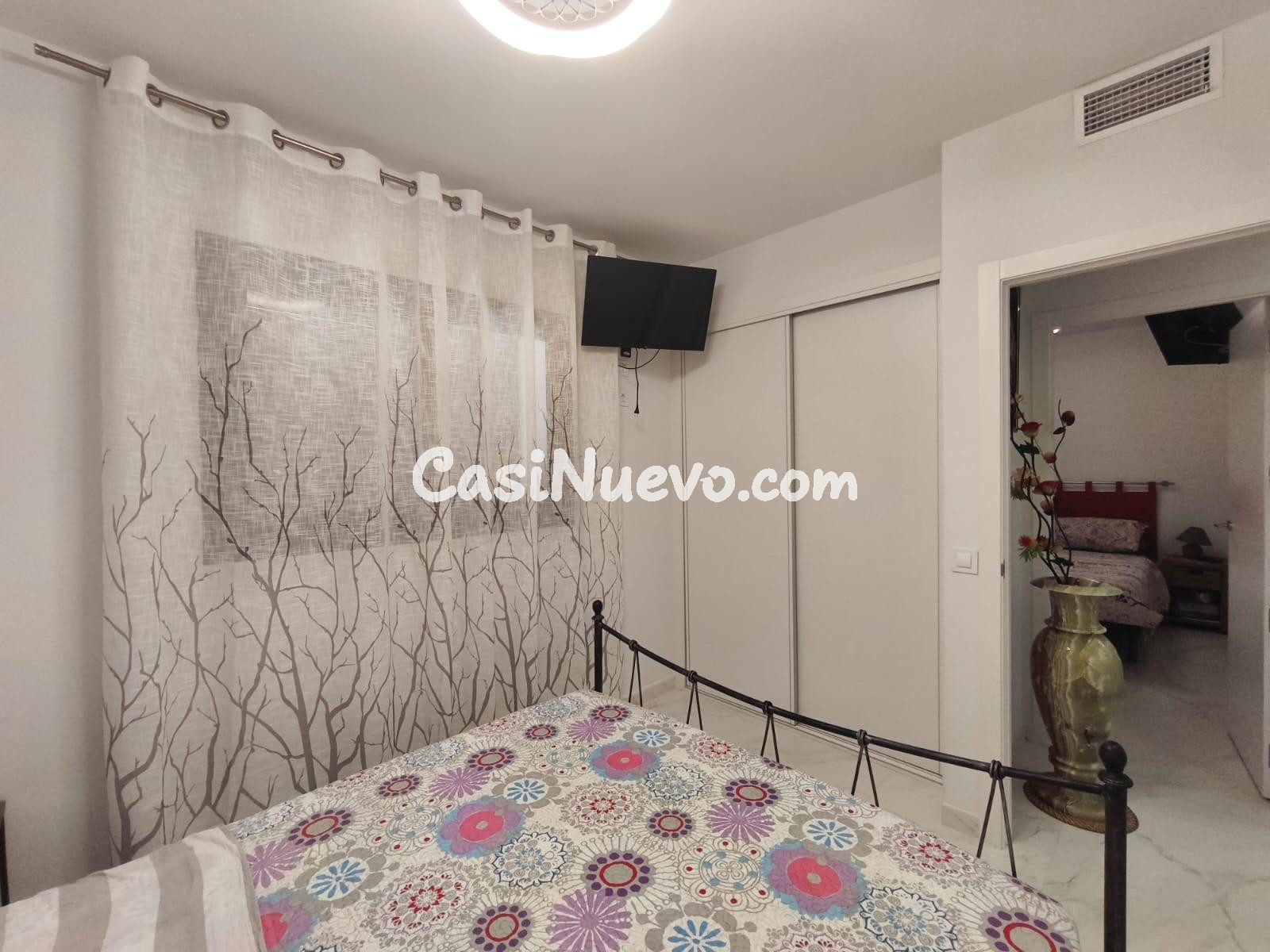 Ático con Vistas Panorámicas, Amplio Solárium y Zonas Comune - foto 14