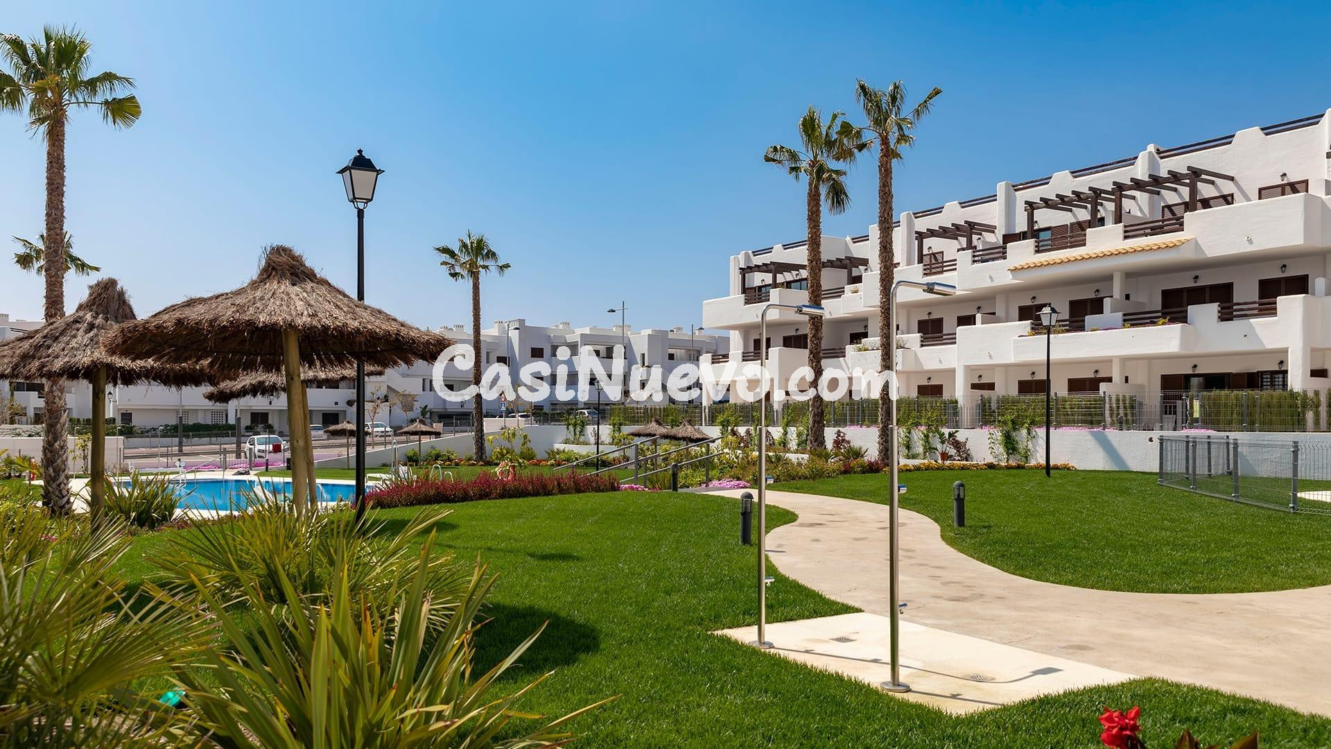 Ático con Vistas Panorámicas, Amplio Solárium y Zonas Comune - foto 25