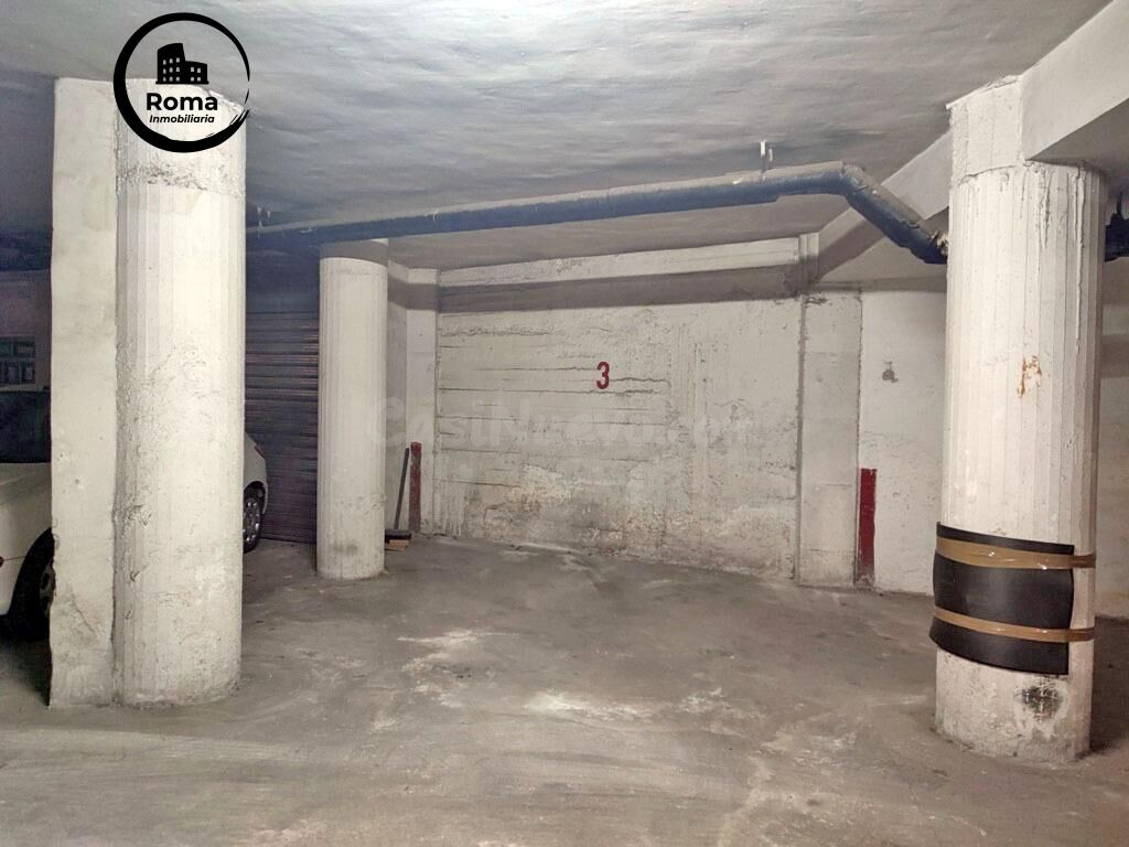 Plaza de aparcamiento en venta en Camino de Ronda - foto 2