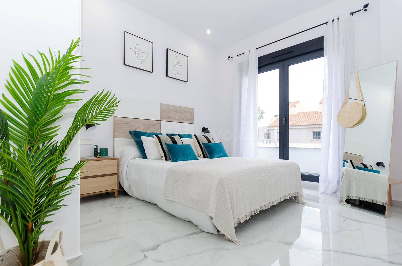 Descubre tu nuevo hogar en Torrevieja: Villa de Obra Nueva d - foto 5