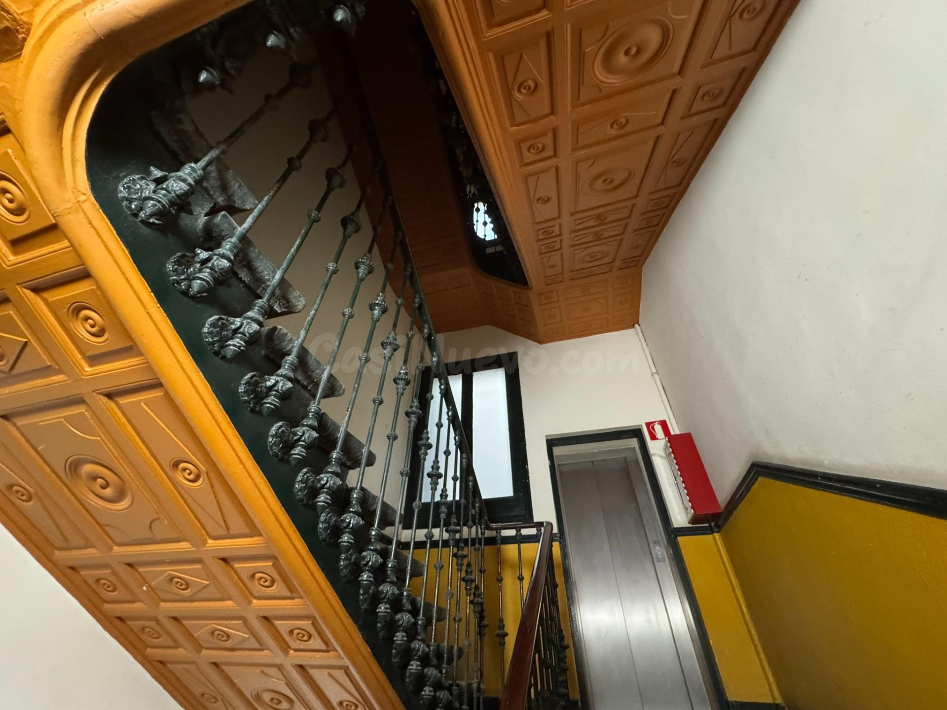 calle Espoz y Mina inmueble para convertir en apartamentos de alquiler de temporada - foto 5