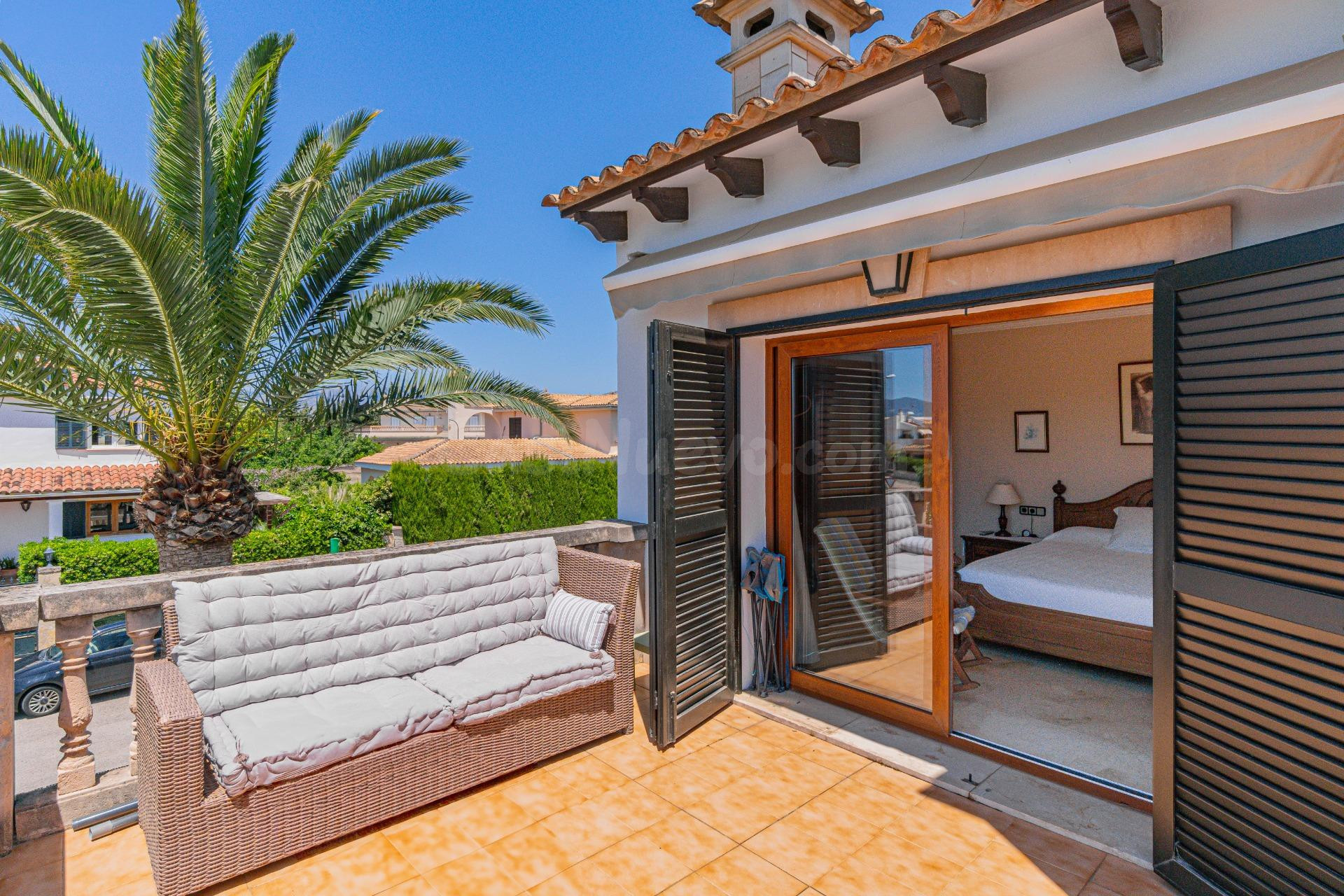 CHALET UNIFAMILIAR DUPLEX, CON PISCINA Y PARKING, EN PONT DI - foto 3