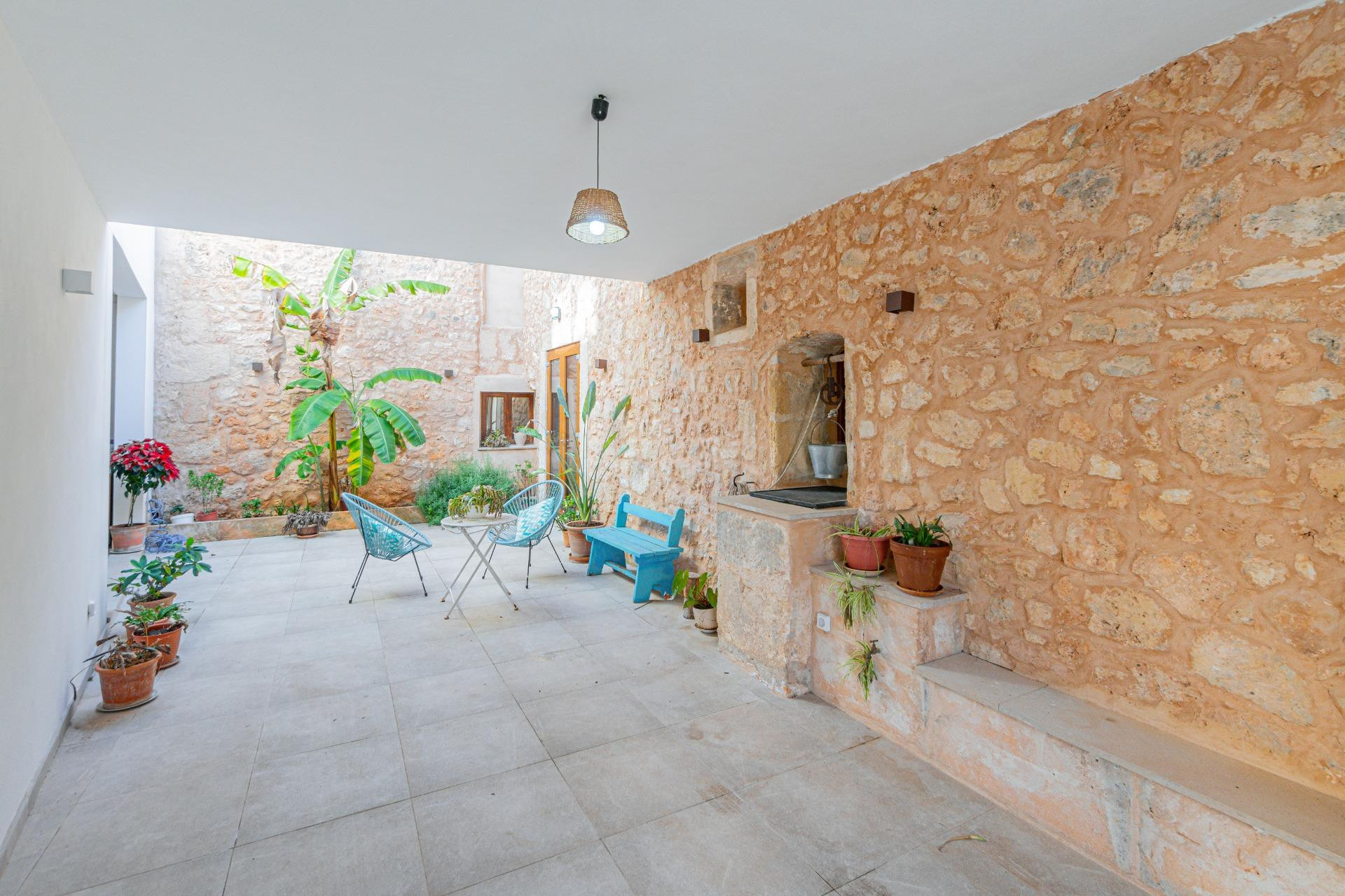 Casa de pueblo reformada y equipada en alquiler de verano