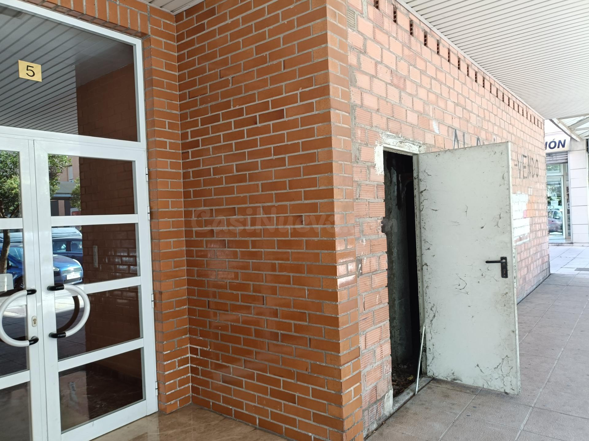 SE ALQUILA LOCAL EN CALLE EL GLOBO (PARQUE GOYA)