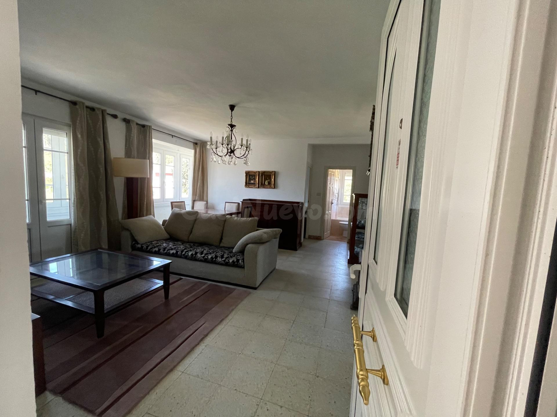 Edificio de apartamentos y finca urbana en playa de Esteiro - foto 3