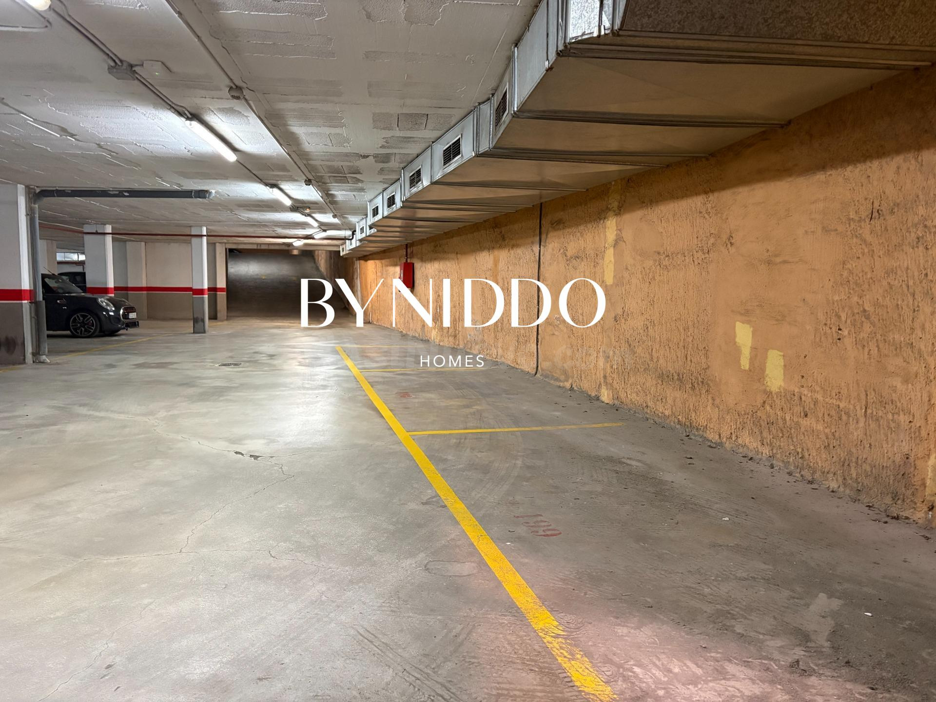 Garaje en venta en Avinguda Credanyola - foto 2