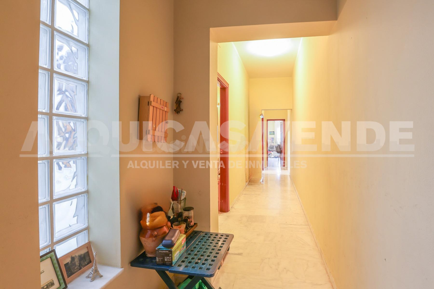 Excelente vivienda en una situción inmejorable. Centro de Sevilla. 5 m de Corte Inglés - foto 3