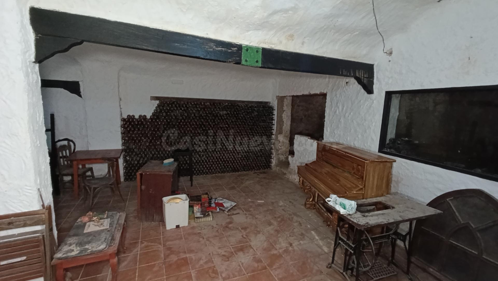 PROPIEDAD CON LOCAL COMERCIAL Y OPCIÓN DE VARIAS VIVIENDAS E - foto 3