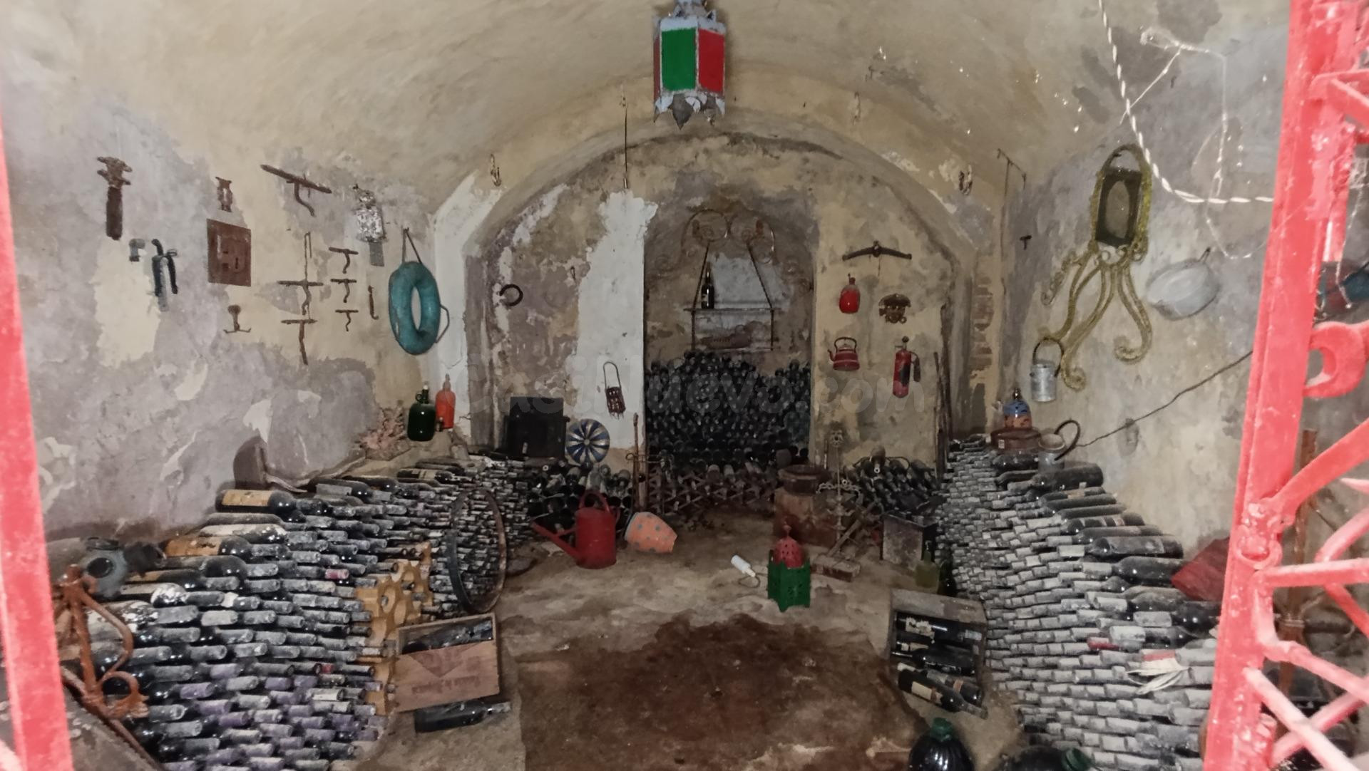 PROPIEDAD CON LOCAL COMERCIAL Y OPCIÓN DE VARIAS VIVIENDAS E - foto 4