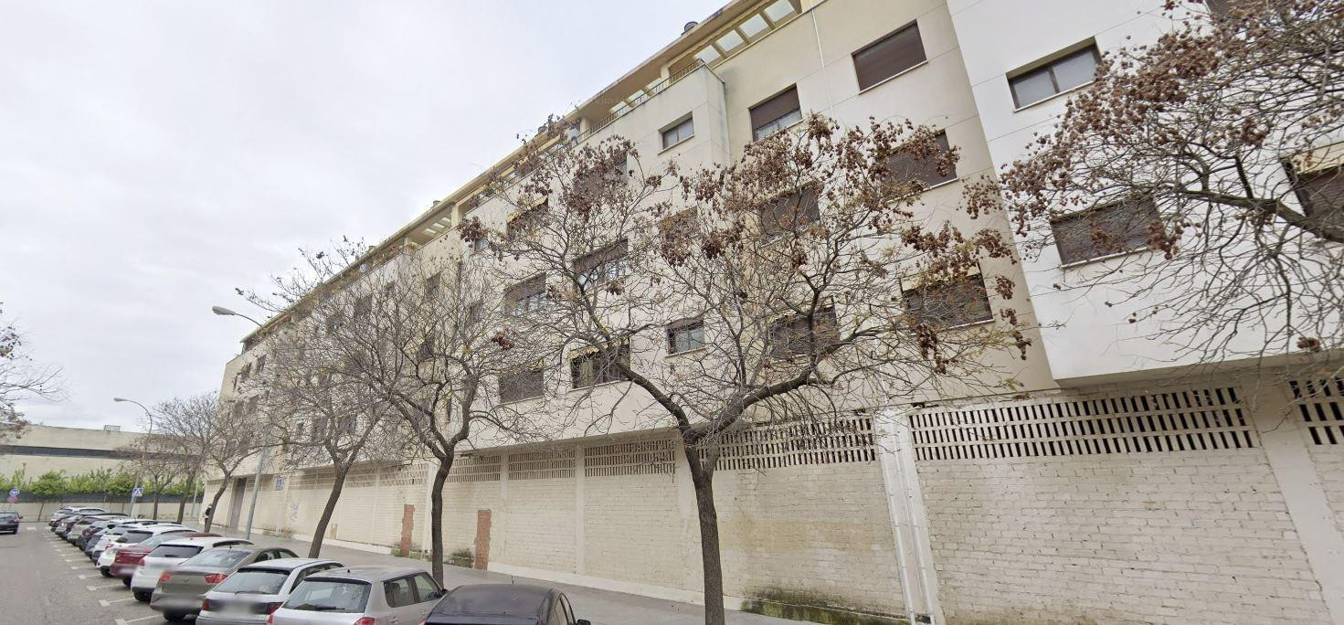 LOCAL COMERCIAL A PIE DE CALLE JUNTO AL PALACIO DE JUSTICIA - foto 4