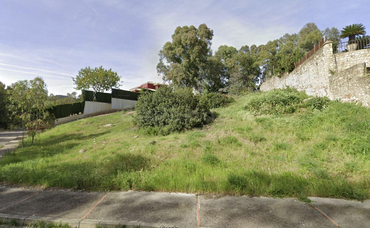 Terreno urbano edificable en zona Brillante-Sansueña