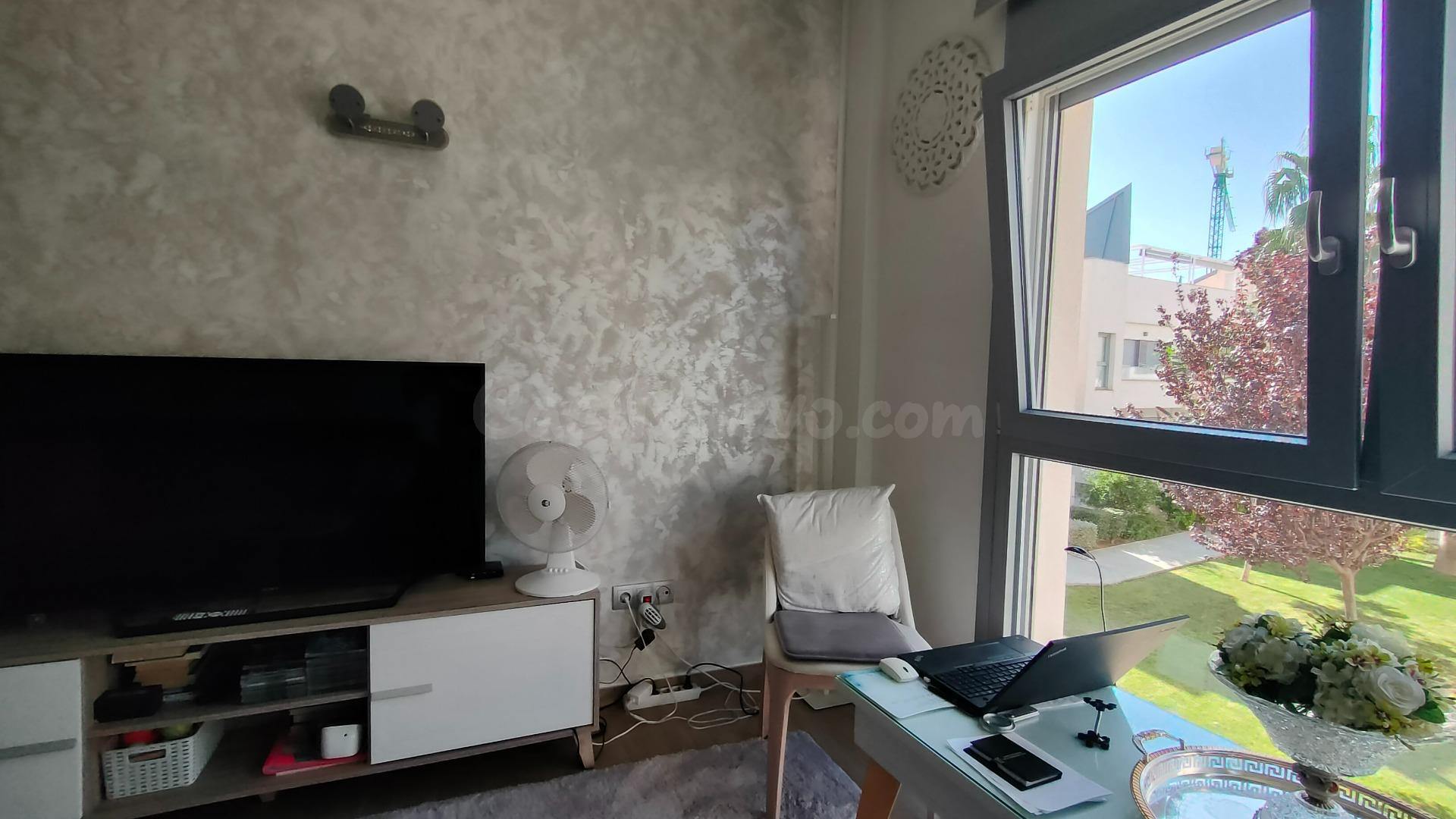 APARTAMENTO DE 2 DORMITORIOS 2 BAÑOS, GARAJE, EN TORREVIEJA  - foto 4
