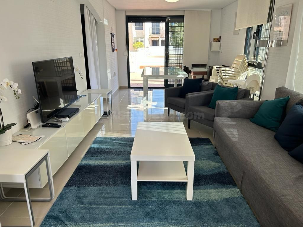 APARTAMENTO DE 4 DORMITORIOS 2 BAÑO Y 1 ASEO EN ORIHUELA COS - foto 4