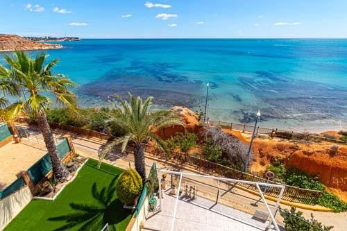 ADOSADO DE 4 DORMITORIOS 2 BAÑOS EN ORIHUELA COSTA ( AGUA MA - foto 2