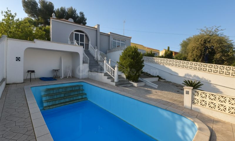 CHALET PAREADO EN TORREVIEJA - foto 2