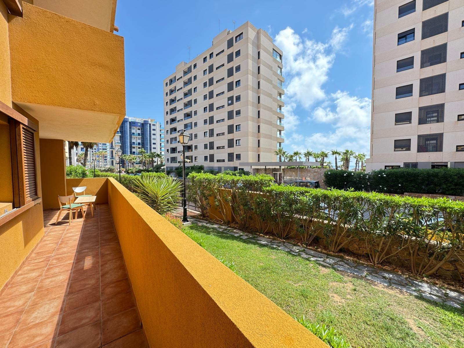 APARTAMENTO EN RECOLETA CON VISTAS AL MAR! PRECIOSO BAJO DE  - foto 2