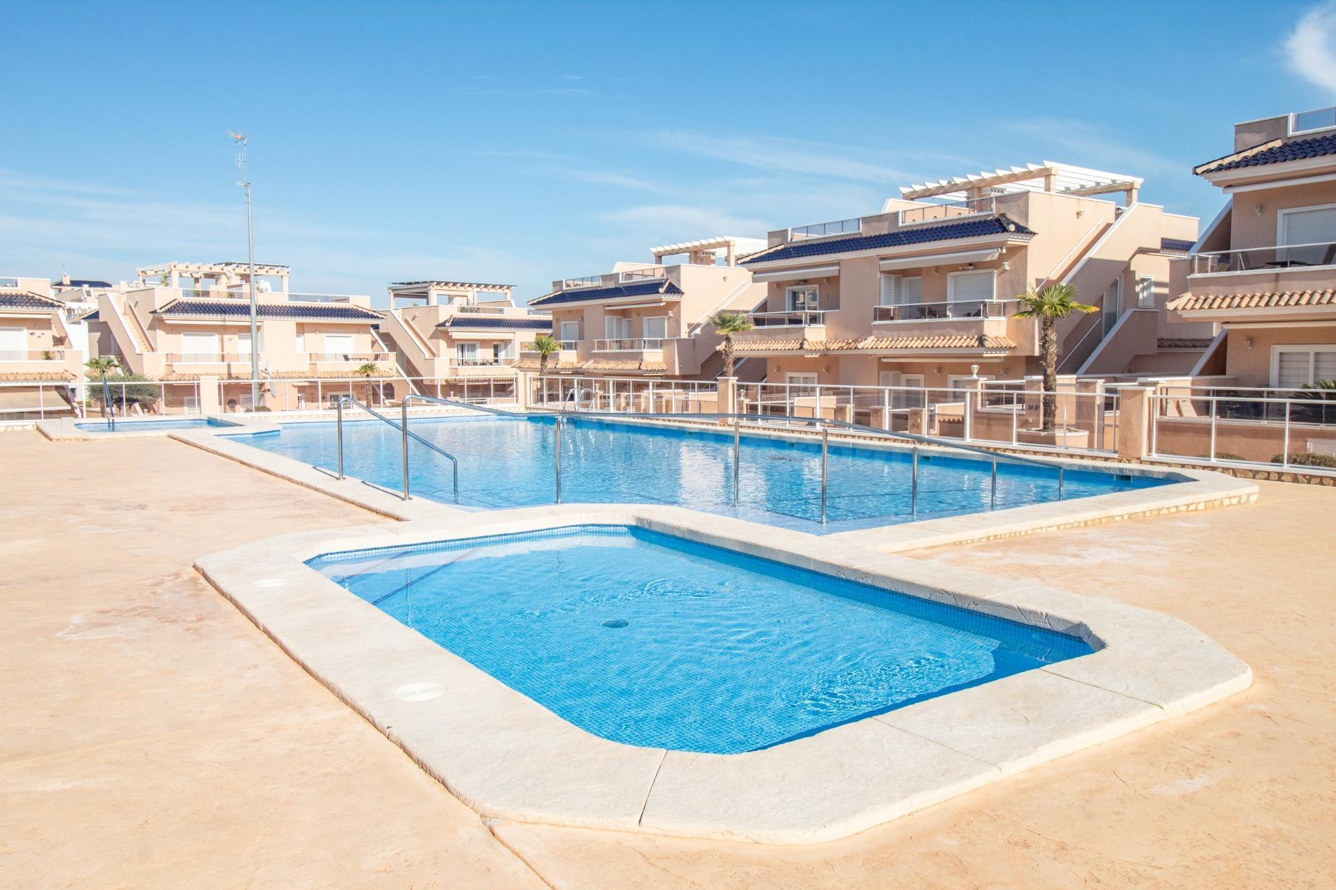 APARTAMENTO DE 2 DORMITORIOS 2 BAÑOS EN ZONA DE PUNTA PRIMA  - foto 3