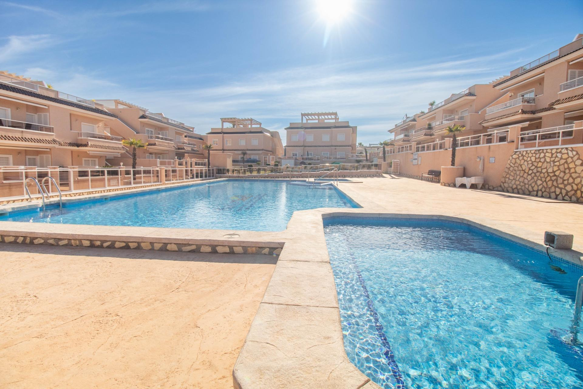 APARTAMENTO DE 2 DORMITORIOS 2 BAÑOS EN ZONA DE PUNTA PRIMA  - foto 5