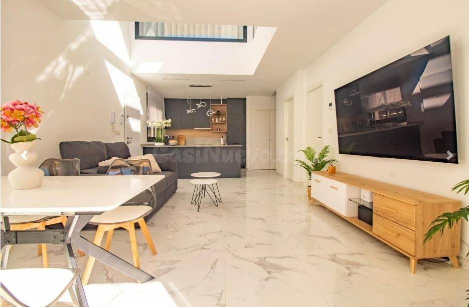 VILLA DE 3 DORMITORIOS Y 2 BAÑOS EN LOS MONTESINOS (ALICANTE - foto 2