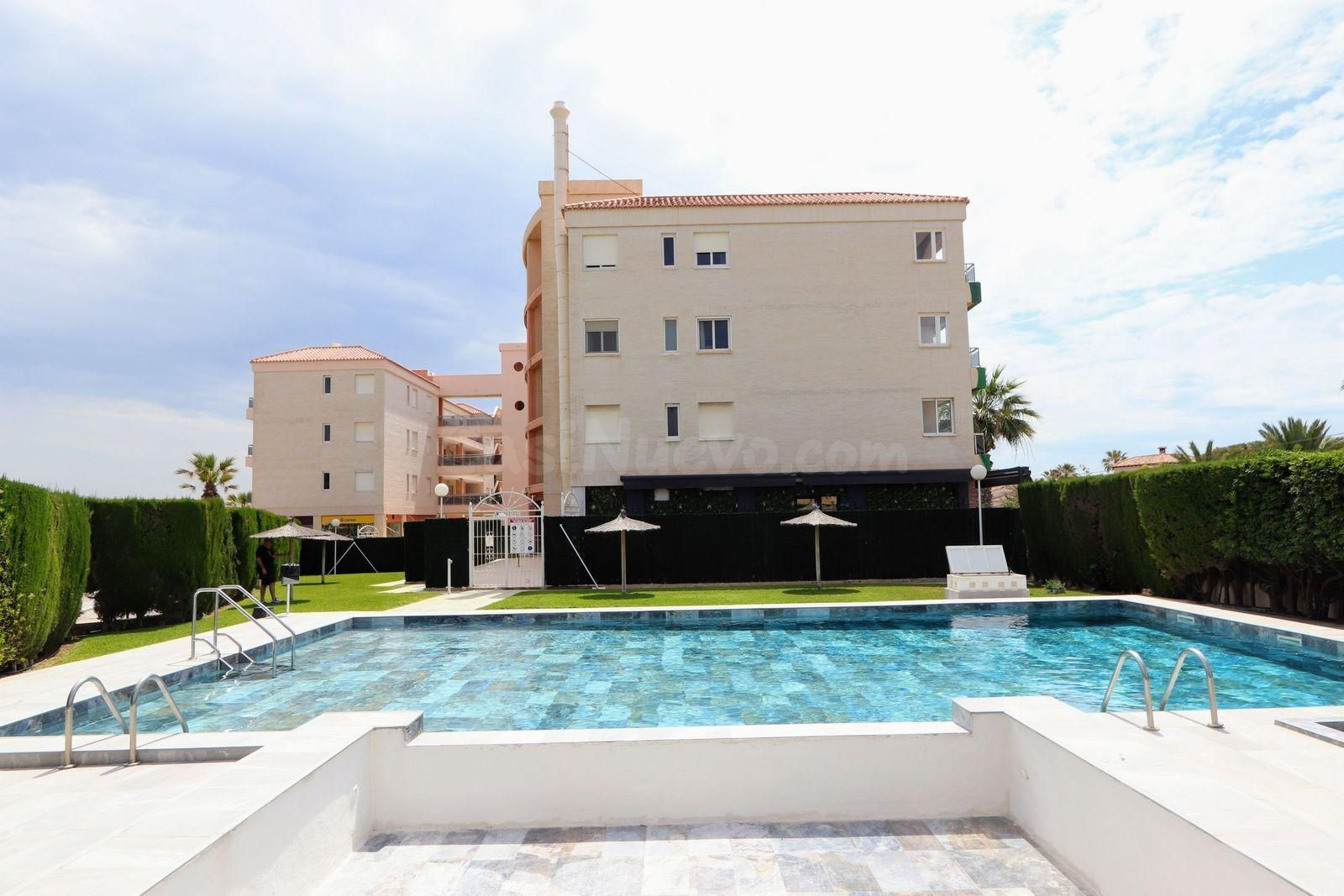 Apartamento de 3 dormitorios 2 baños en Playa Flamenca (Orih - foto 5