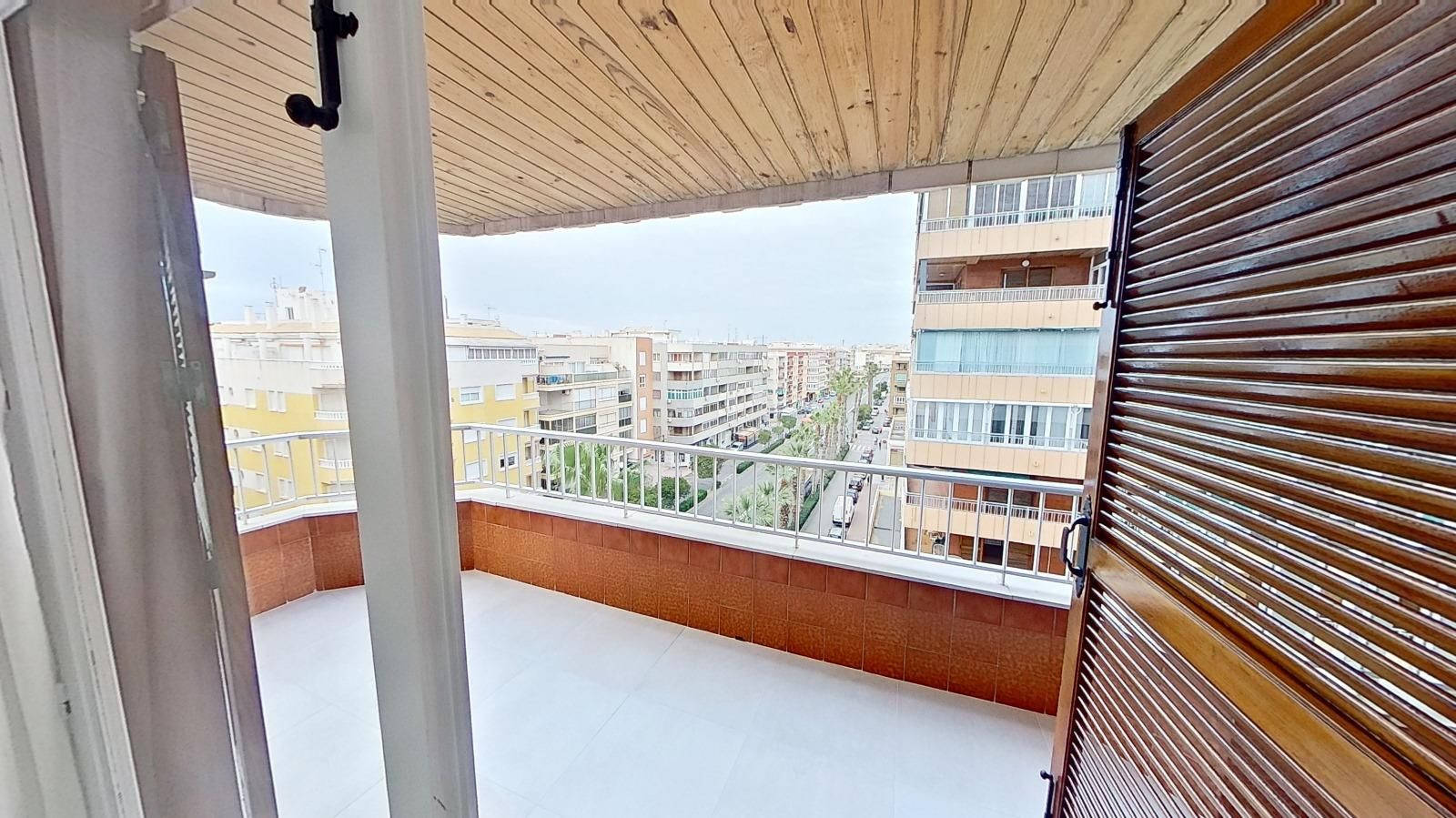 Apartamento de 3 dormitorios 2 baños ¡Tu Refugio Soñado Fren - foto 2