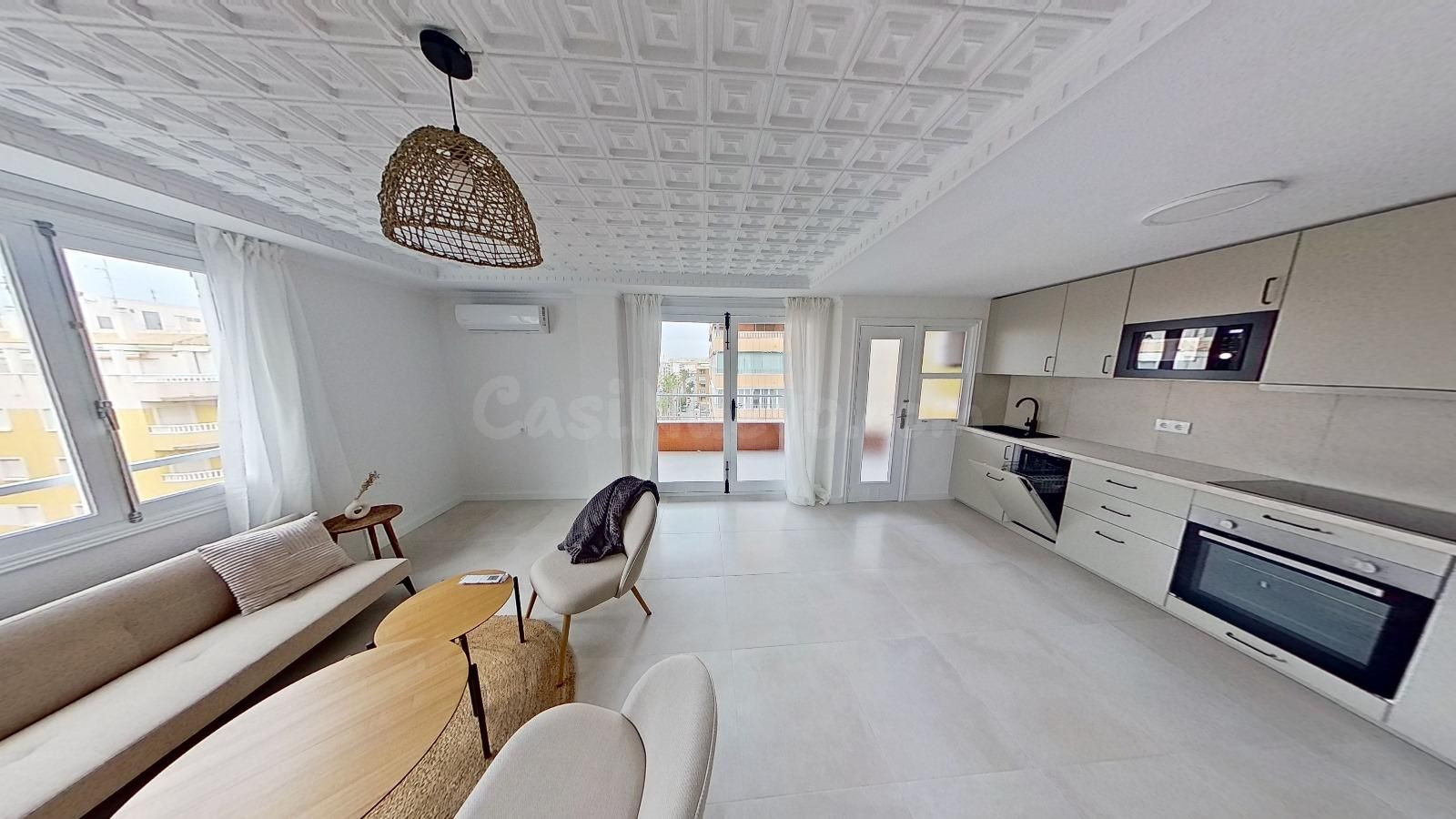 Apartamento de 3 dormitorios 2 baños ¡Tu Refugio Soñado Fren - foto 3