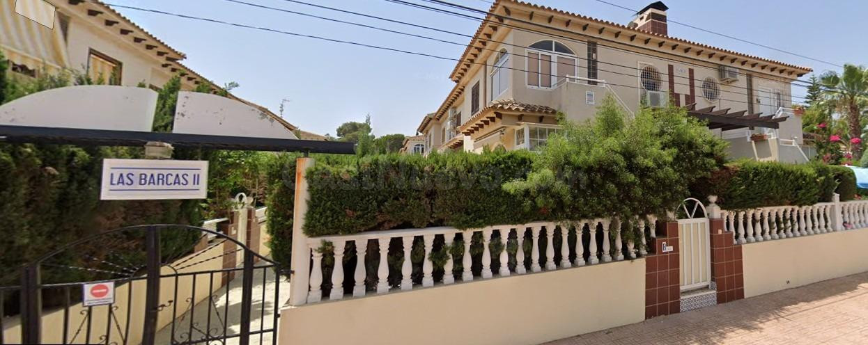 Exclusivo bungalow en planta alta con 2 dormitorios, 1 baño, - foto 2