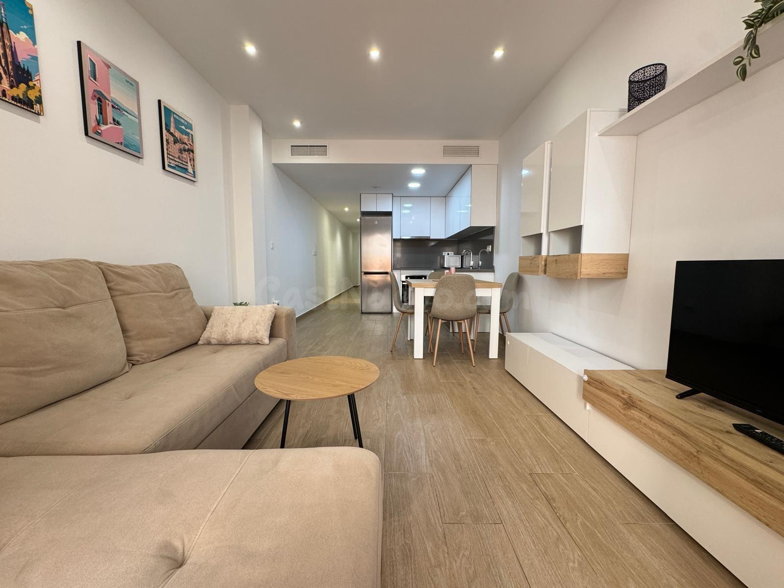 SEMINUEVO APARTAMENTOO EN TORREVIEJA CON SUPERFICIE 87 M2. P - foto 2
