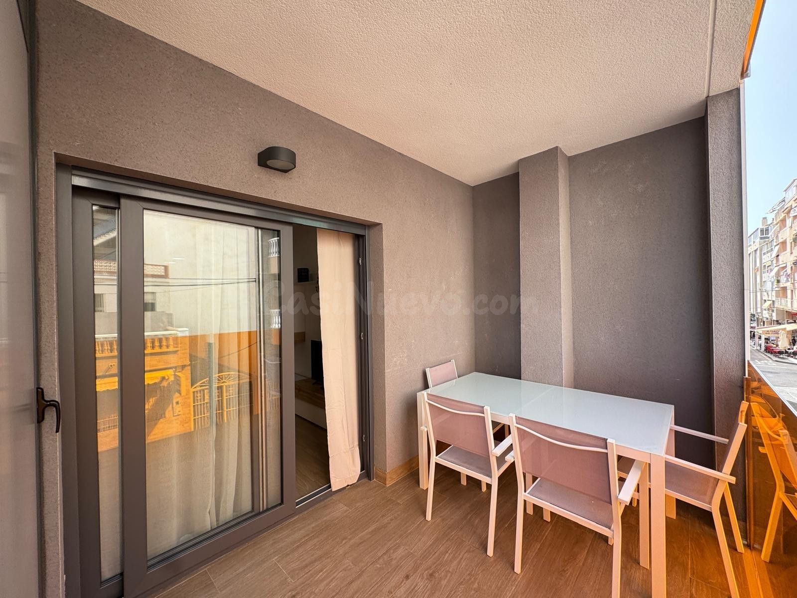 SEMINUEVO APARTAMENTOO EN TORREVIEJA CON SUPERFICIE 87 M2. P - foto 4