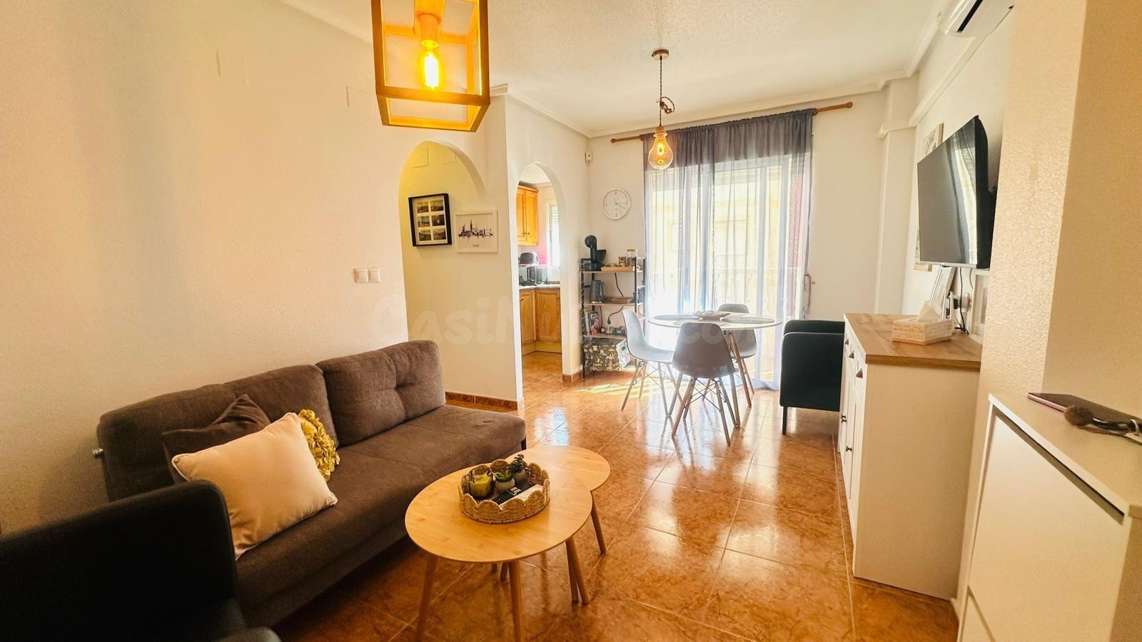 Precioso piso de 2 dormitorios, 1 baño con licencia turístic - foto 3