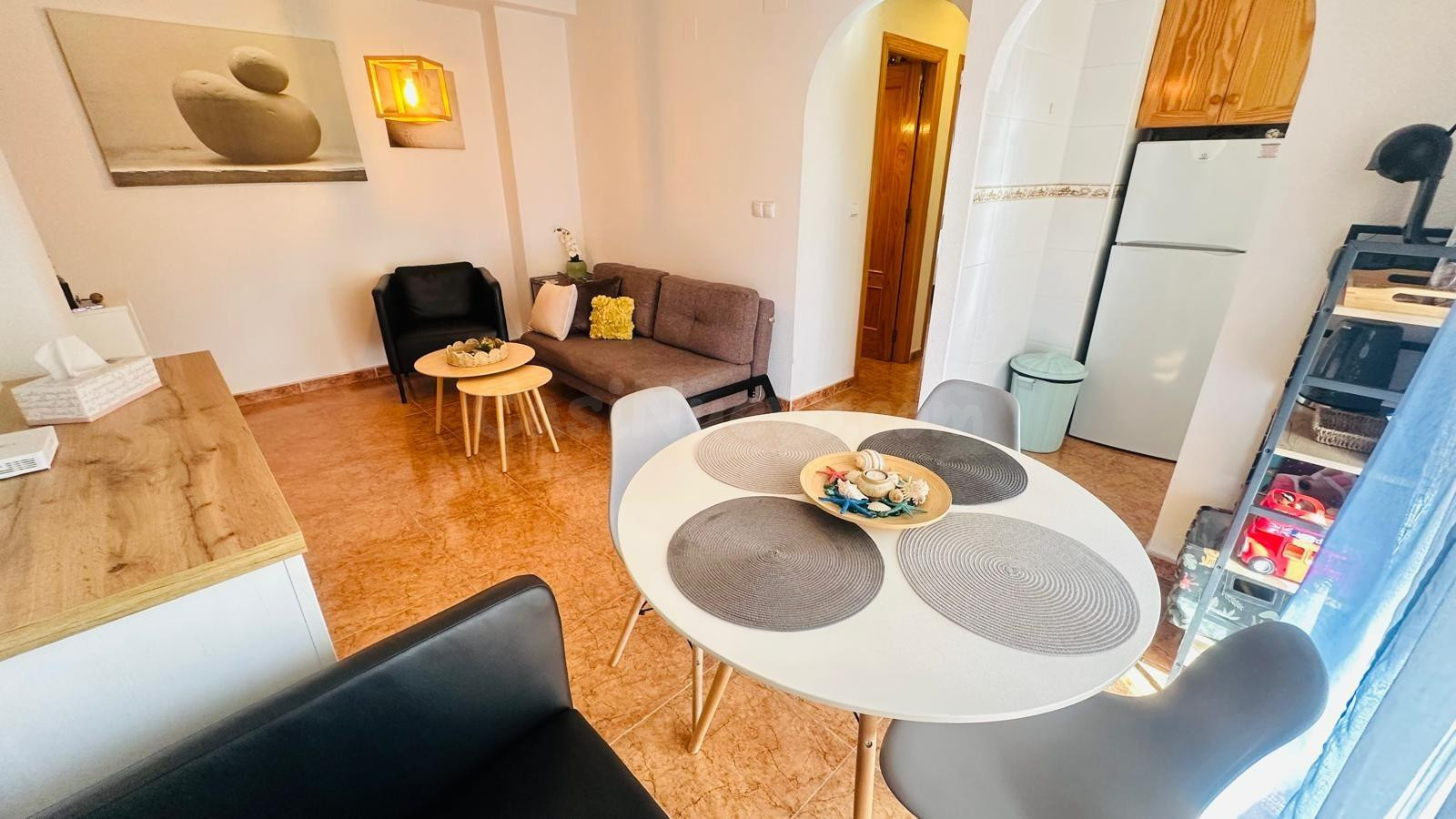 Precioso piso de 2 dormitorios, 1 baño con licencia turístic - foto 4