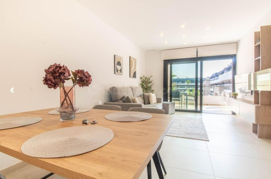 ¡Tu Refugio Soñado! Apartamento de 2 Dormitorios y 2 Baños e - foto 4