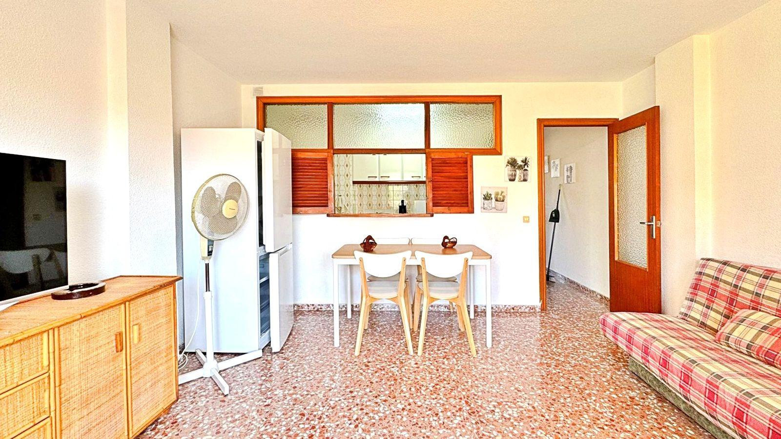 APARTAMENTO DE 1 DORMITORIO CON VISTAS AL MAR Y A LA PISCINA - foto 3
