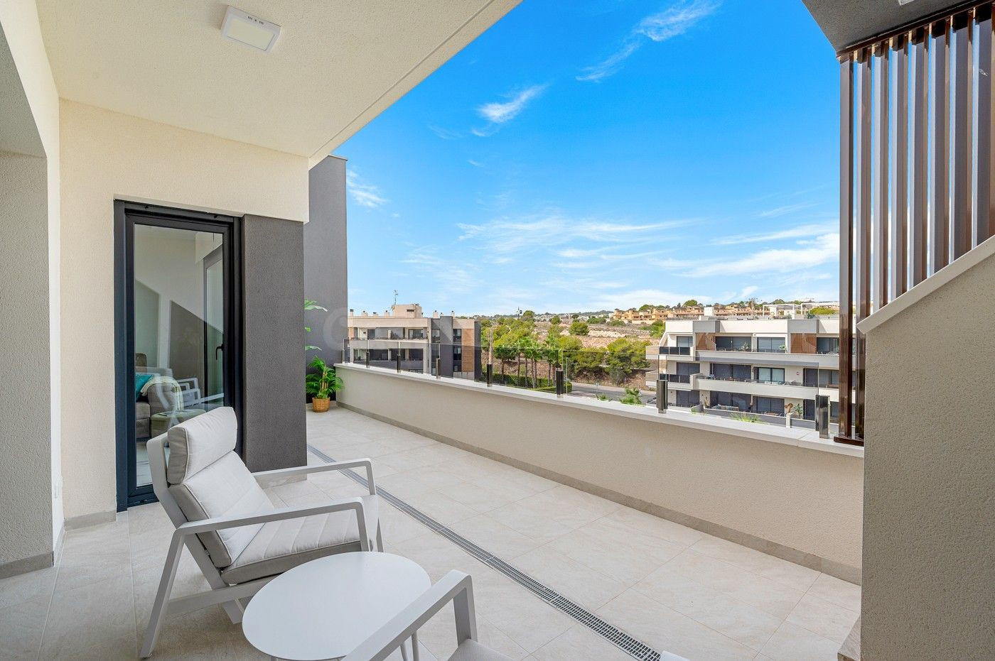 Aparamento de 2 dormitorios 2 baños ( Orihuela costa en Los  - foto 2