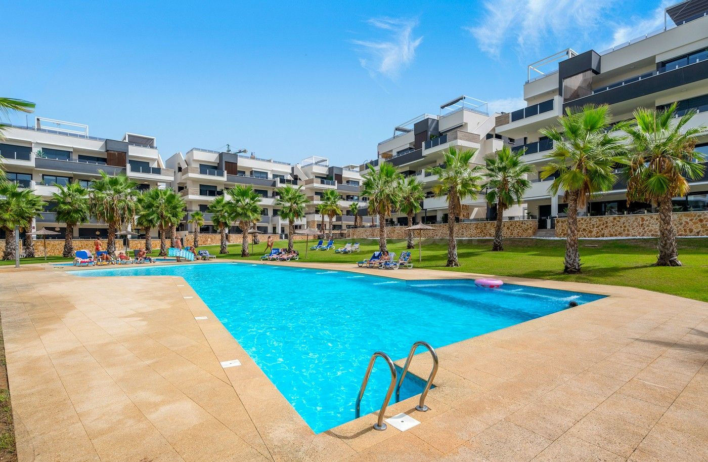 Aparamento de 2 dormitorios 2 baños ( Orihuela costa en Los  - foto 5