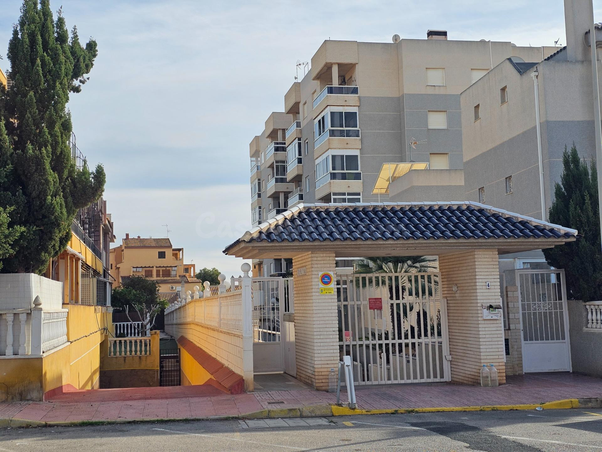 Moderno Apartamento en Torreblanca, Torrevieja - Ideal para  - foto 3