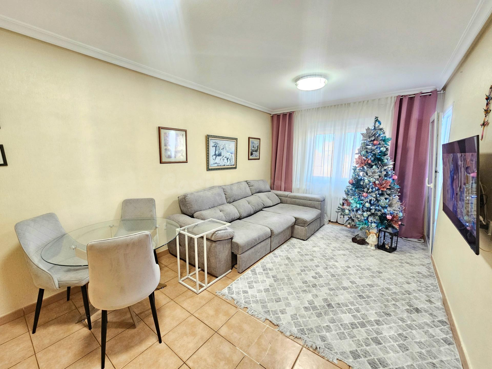 Moderno Apartamento en Torreblanca, Torrevieja - Ideal para  - foto 4